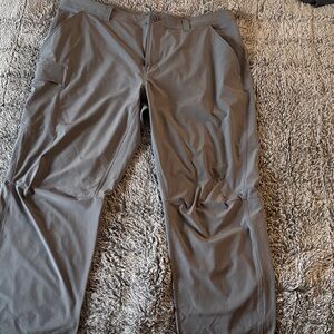 Under Armour Men's Golf Pants - Gray